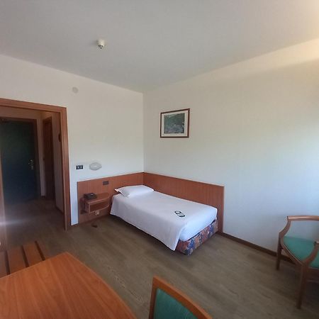 Hotel Cristallo Udine Esterno foto