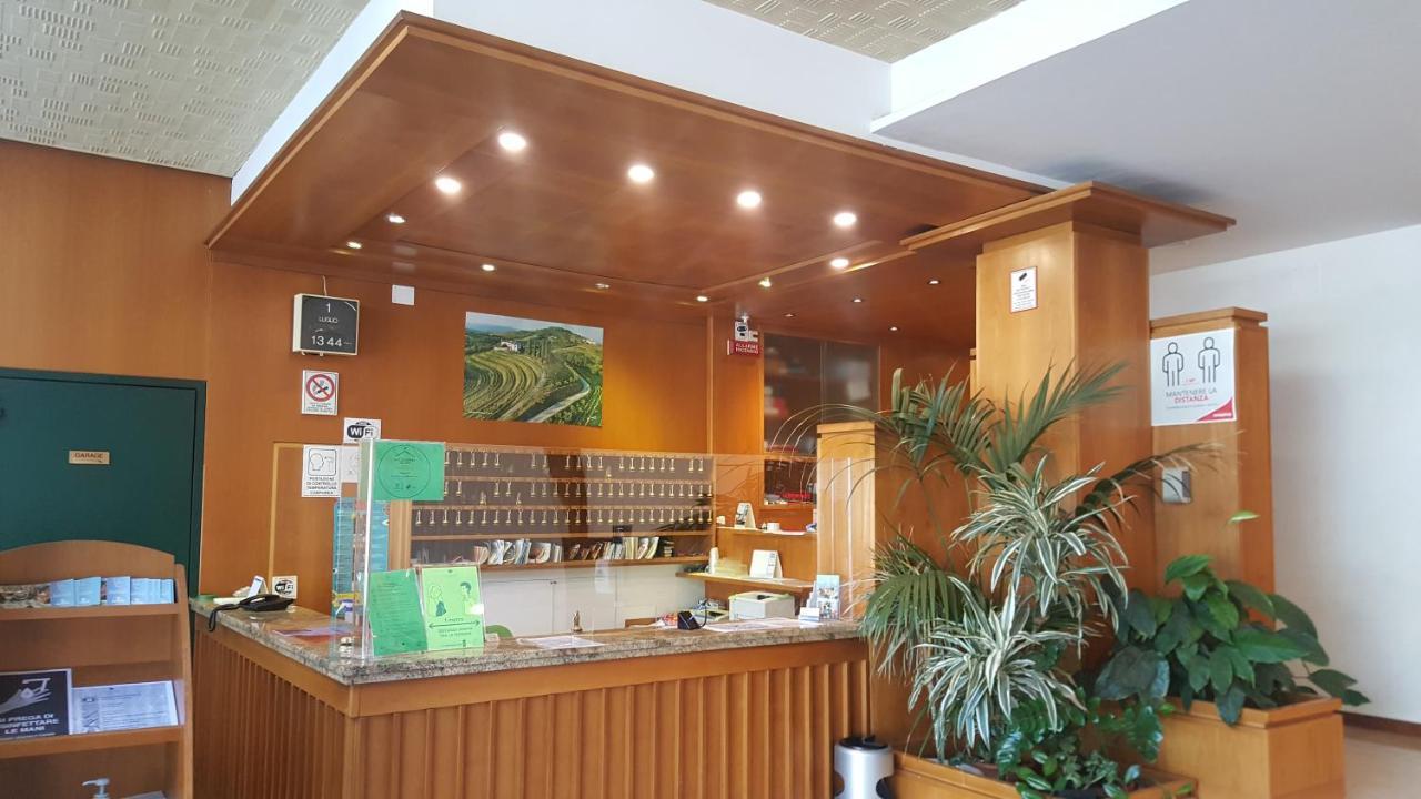 Hotel Cristallo Udine Esterno foto