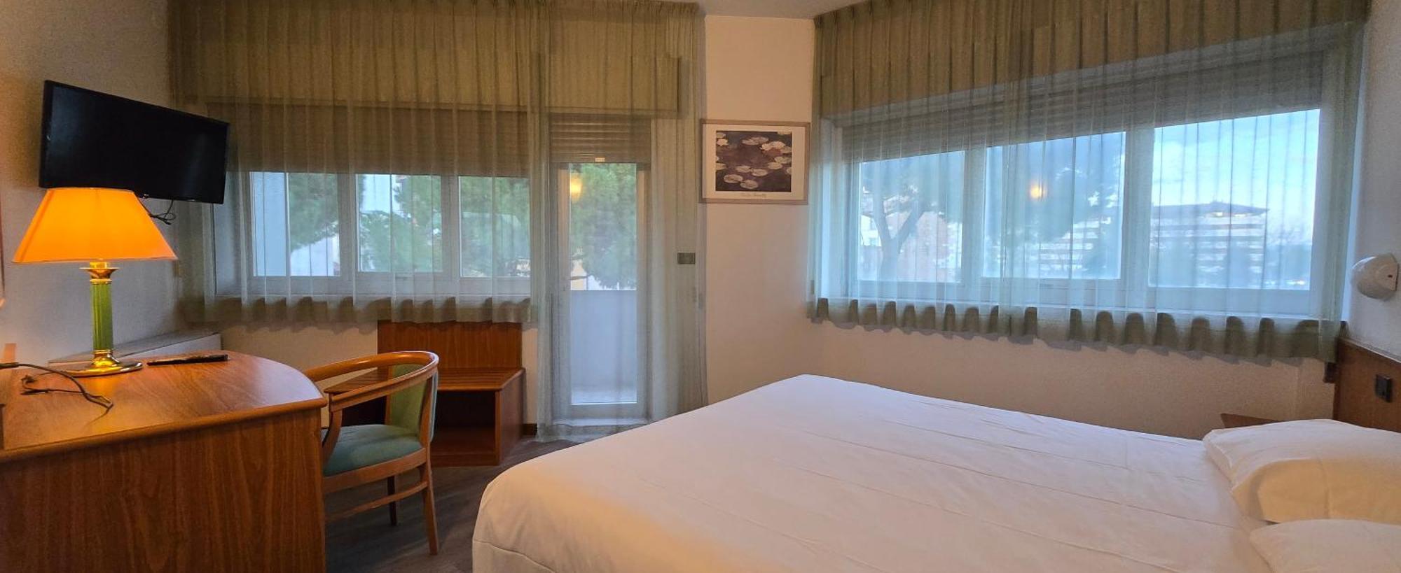 Hotel Cristallo Udine Esterno foto