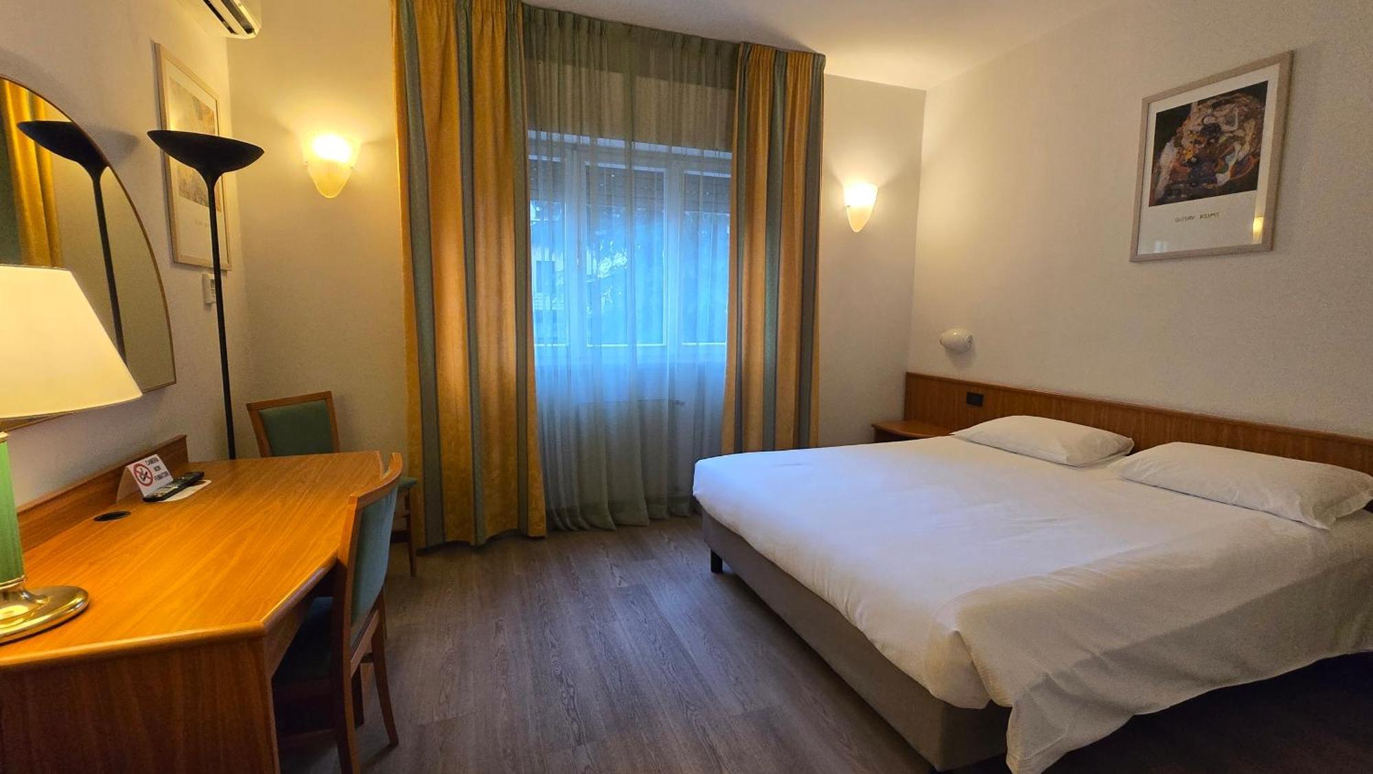 Hotel Cristallo Udine Esterno foto