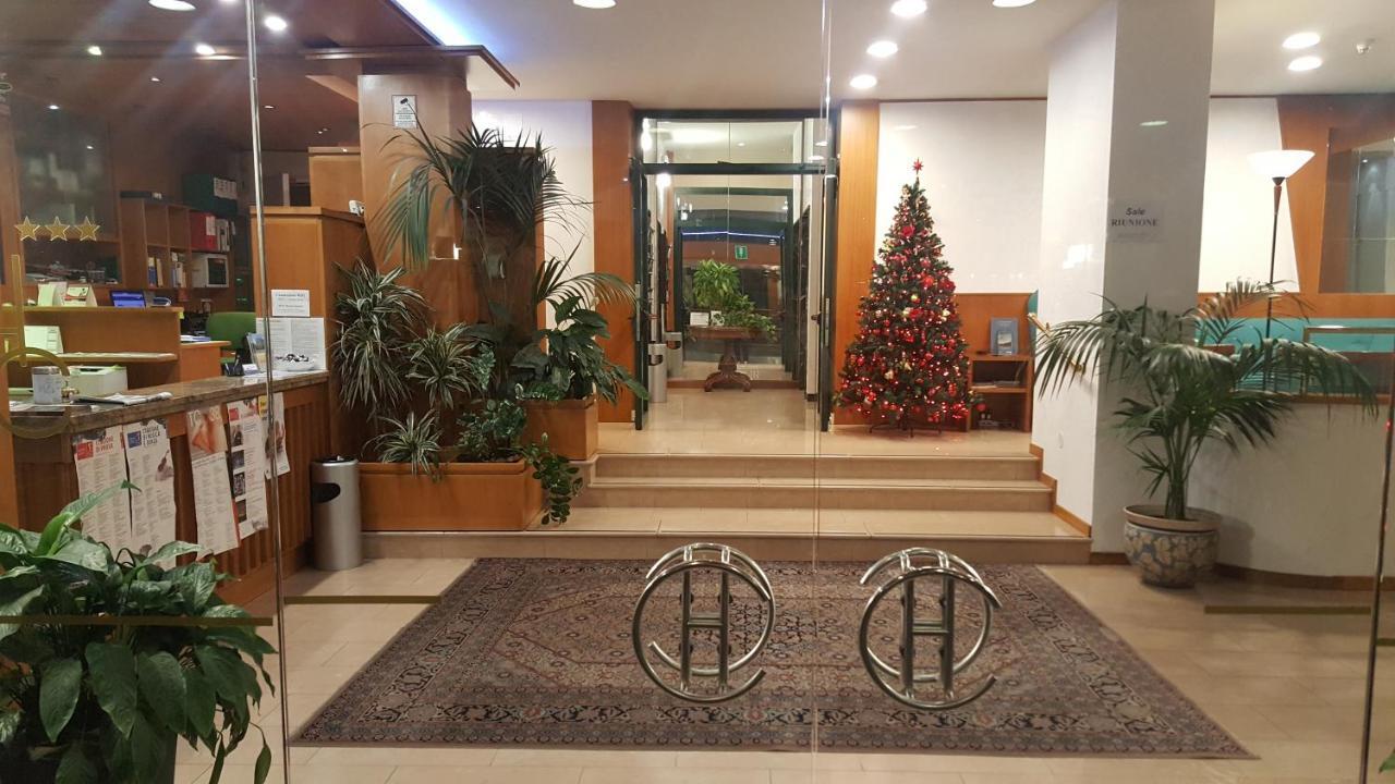 Hotel Cristallo Udine Esterno foto